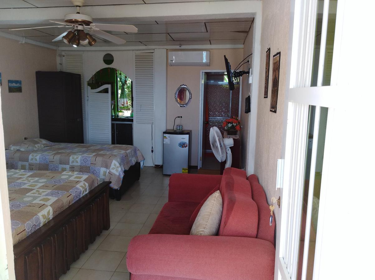 Posada Sweet Anashly Fresh Water Bay Exterior photo